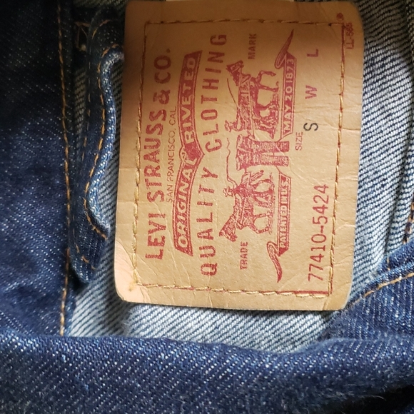 Levi's jean jacket, small - Picture 2 of 4